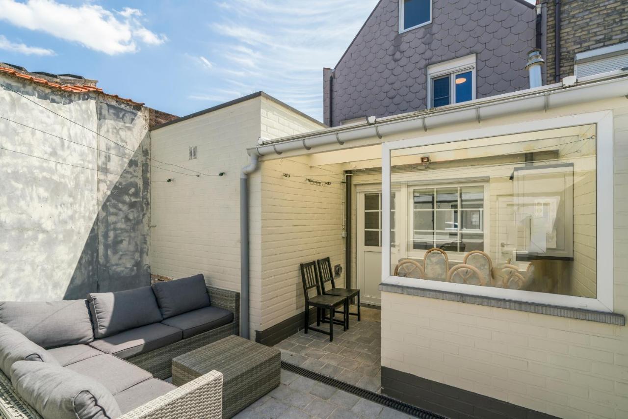 Lichtrijk, Charmant Rijtjeshuis Met 3 Slaapkamers 크노케-하이스트 외부 사진